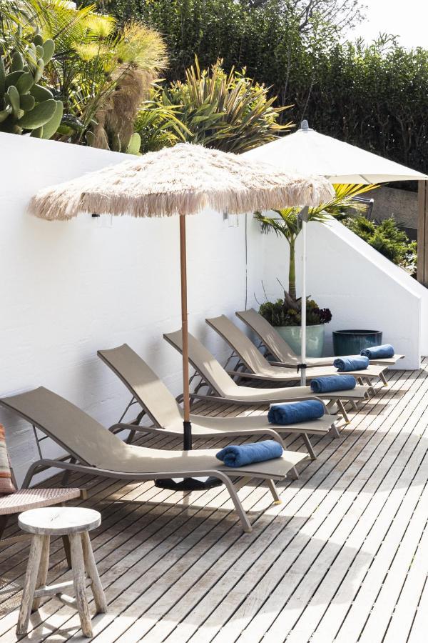 Estoril Contemporary Garden By Cadenzalux